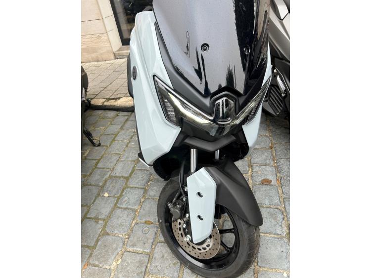 YAMAHA NMAX 125 TECH MAX GARANTIE CONSTRUCTEUR DECEMBRE 2030