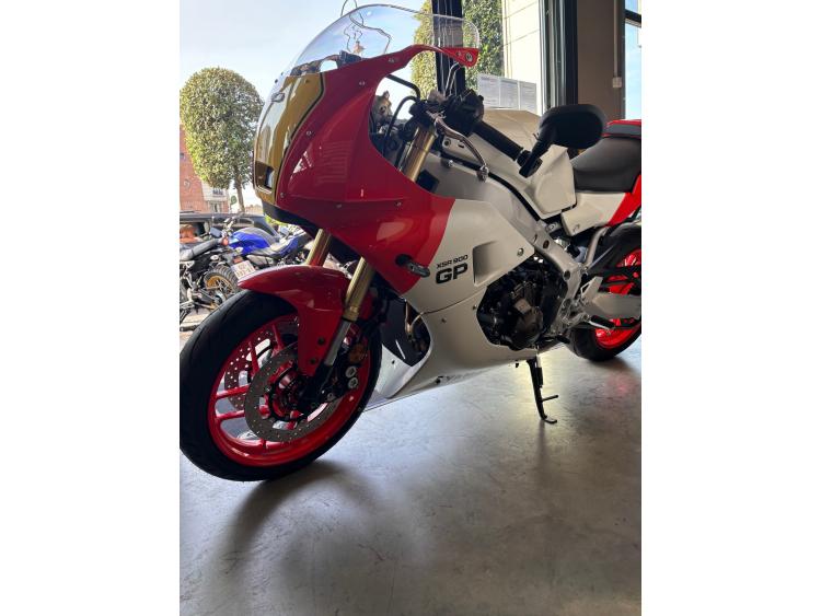 YAMAHA XSR 900 GP Garantie constructeur Mars /2030