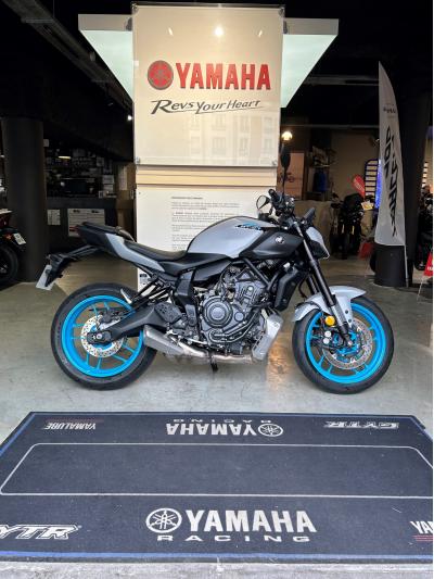 YAMAHA MT-07